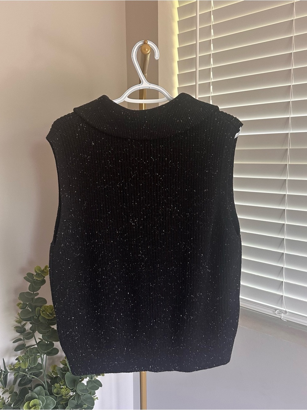VARLEY Half Zip Rib Vest - Picture 3 of 10